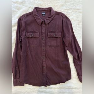 Patagonia Long-Sleeved Organic Cotton Midweight Flannel Overshirt